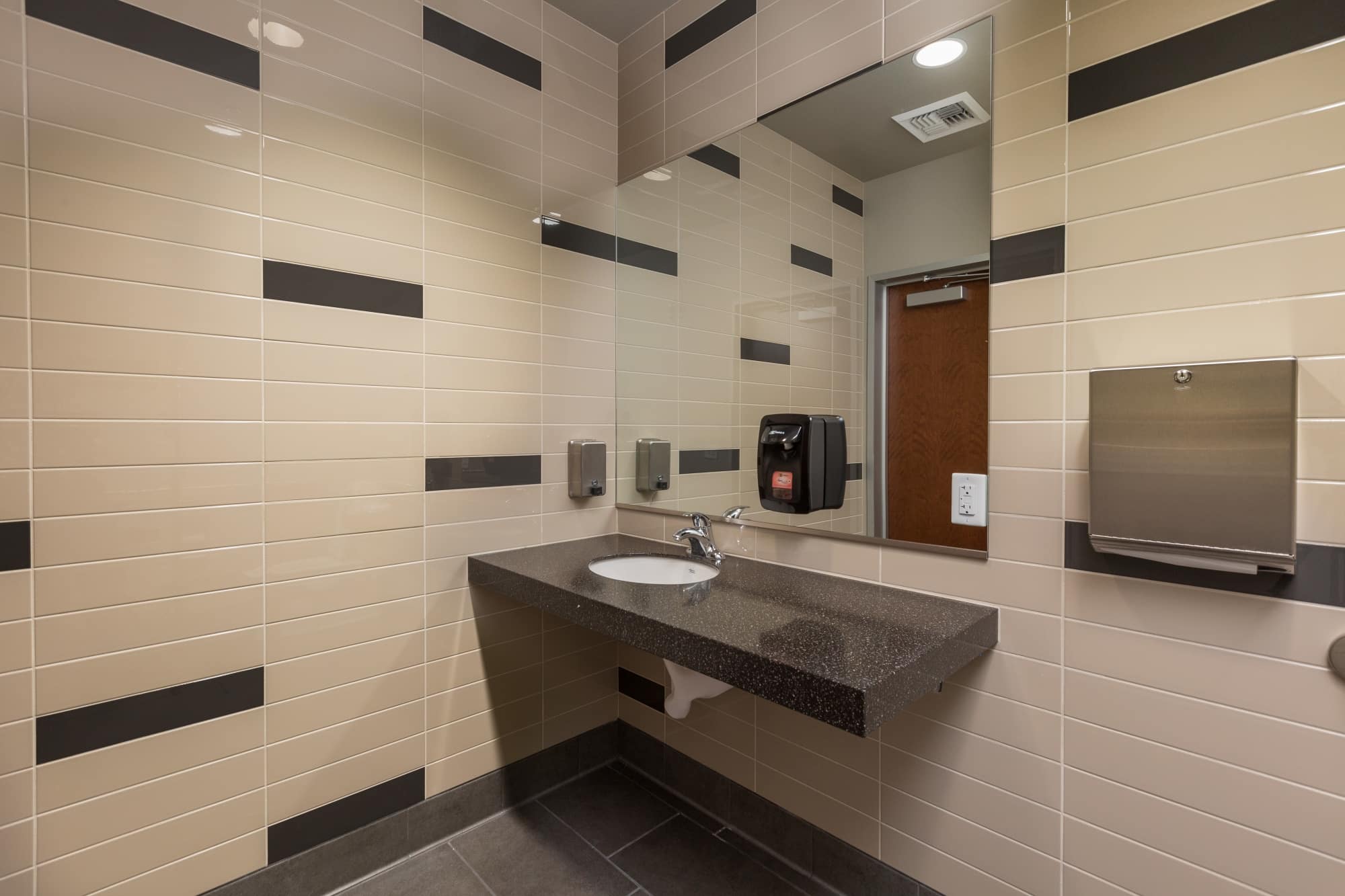 Dental Office Private Spaces - Design Ergonomics